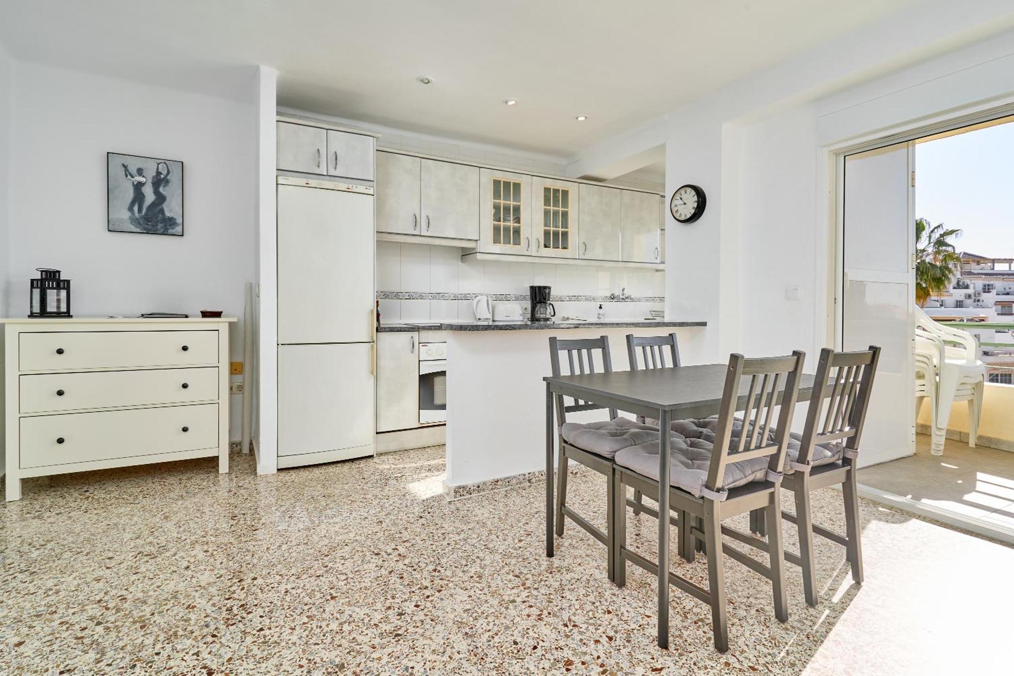 Bright And Spacious 2 Bed Apt Nerja Exterior photo